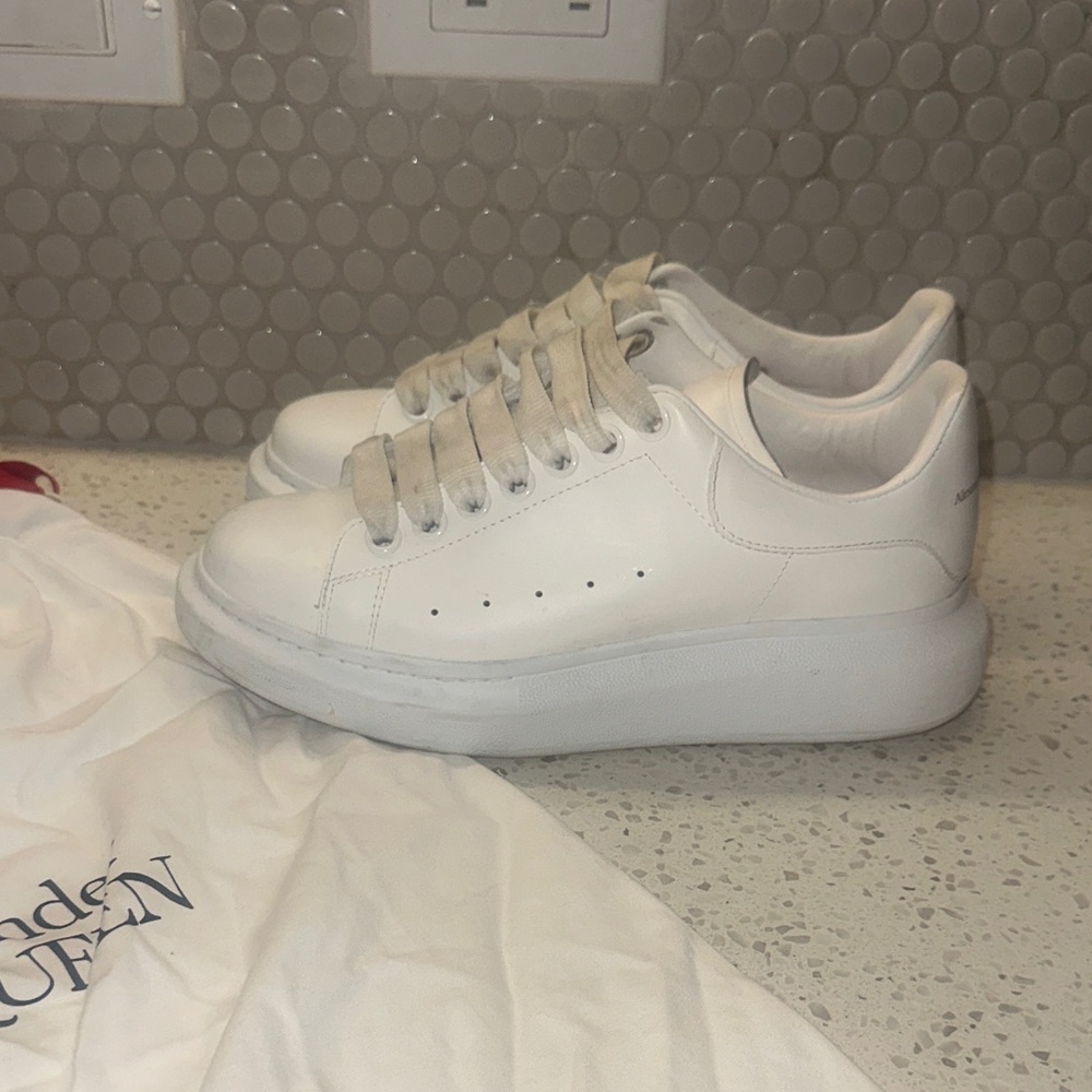 Alexander McQueen White Platform Leather Sneakers with dustbag